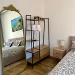 Holiday home Giulietta View Jacuzzi 108