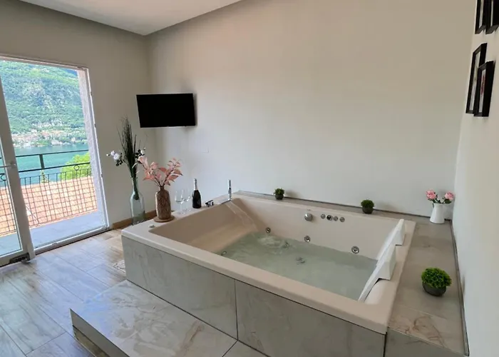Giulietta View Jacuzzi 108 *